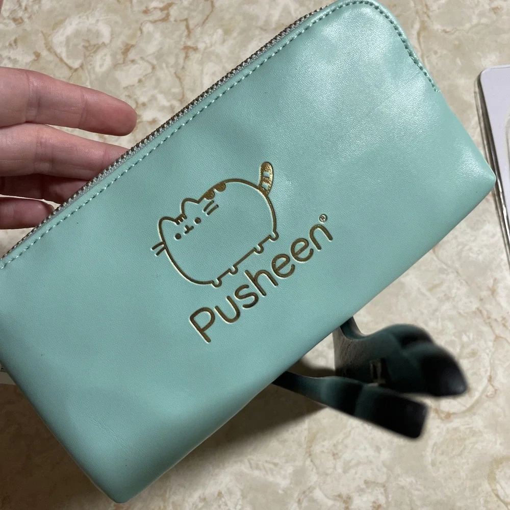 Pusheen the Cat Mint Colored Pencil Pouch with‎ Gold Metal Zipper